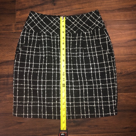 F21 Skirt - Picture 3 of 5